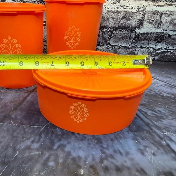 Vintage 1970's Set of 4 Orange Tupperware Servalier Nesting Flower - Picture 7 of 8
